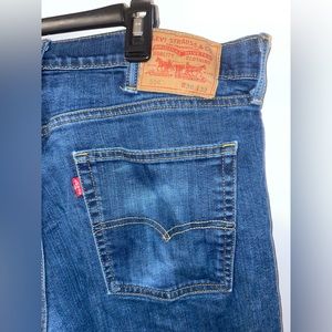 Dark Wash Levi 514’s, W 38 L 32